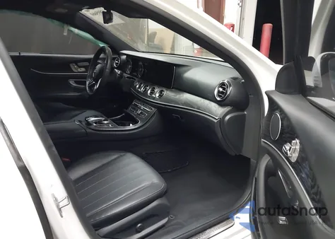 2019 Mercedes-Benz E 300 z USA, uszkodzony, nr VIN WDDZF4JB1KA588619